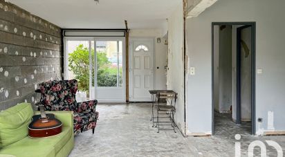 House 4 rooms of 77 m² in Saint-Aubin-d'Aubigné (35250)