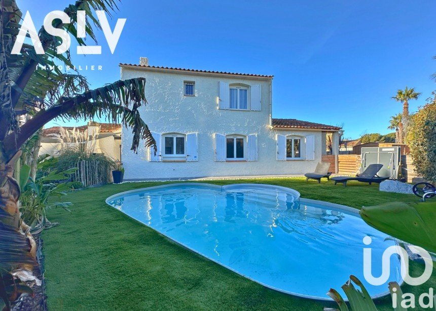 House 5 rooms of 140 m² in Six-Fours-les-Plages (83140)