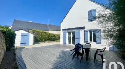 House 8 rooms of 230 m² in Quiberon (56170)