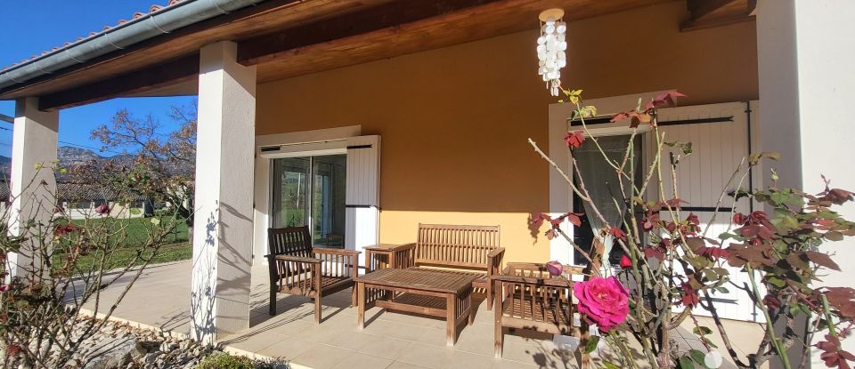 House 3 rooms of 100 m² in La Motte-Chalancon (26470)