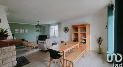 Traditional house 6 rooms of 150 m² in Grosbreuil (85440)