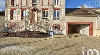 Demeure 6 pièces de 175 m² à Coulonges-Cohan (02130)