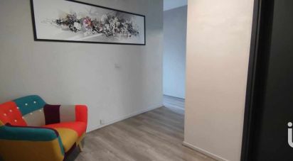 Appartement 4 pièces de 85 m² à Saint-Saulve (59880)