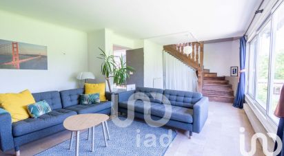 House 5 rooms of 131 m² in Vaux-sur-Seine (78740)