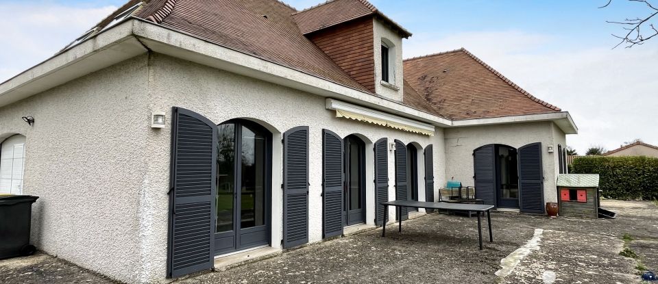 Maison 7 pièces de 186 m² à Naintré (86530)