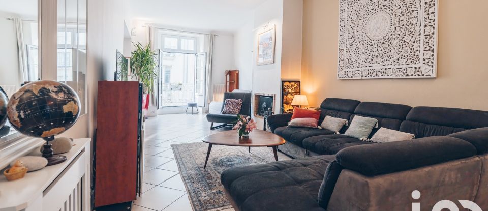 Apartment 3 rooms of 106 m² in Nantes (44000)