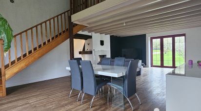 Maison de campagne 7 pièces de 220 m² à Saint-Martin-de-Bernegoue (79230)