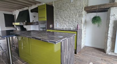 Maison de campagne 7 pièces de 220 m² à Saint-Martin-de-Bernegoue (79230)