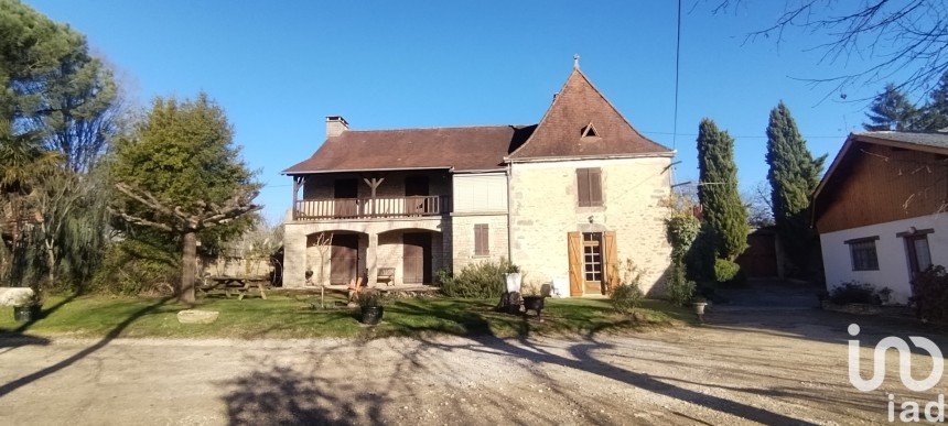 Farm 7 rooms of 210 m² in Prats-du-Périgord (24550)