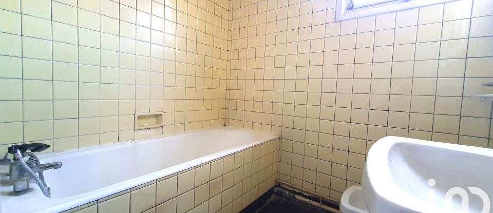 Apartment 3 rooms of 82 m² in Clermont-Ferrand (63000)