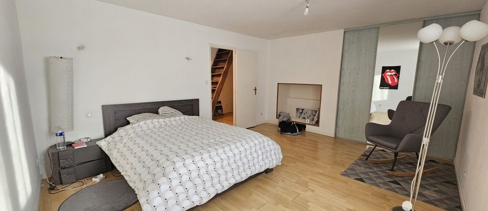 Maison 7 pièces de 176 m² à Rieux (56350)