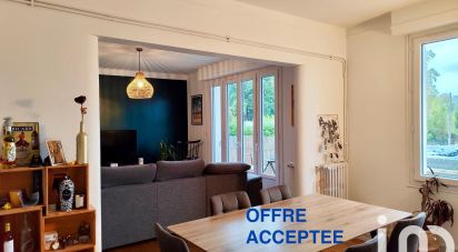 Appartement 4 pièces de 90 m² à Billère (64140)