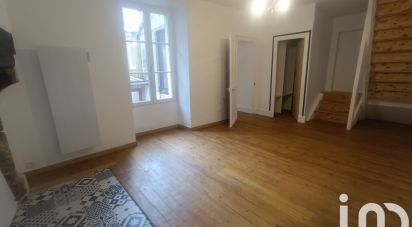 House 2 rooms of 65 m² in Châteauroux (36000)