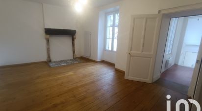 House 2 rooms of 65 m² in Châteauroux (36000)