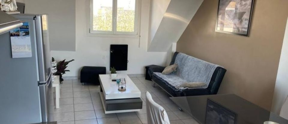 Appartement 3 pièces de 56 m² à Guilvinec (29730)