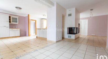 Maison 4 pièces de 137 m² à Breuil-Bois-Robert (78930)