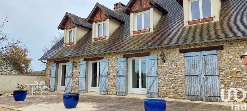 House 8 rooms of 255 m² in Bailleau-Armenonville (28320)