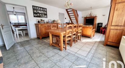 Maison 5 pièces de 136 m² à Labeuvrière (62122)