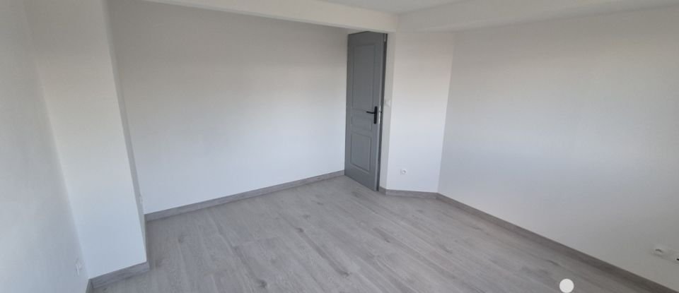 Maison de village 4 pièces de 106 m² à Oost-Cappel (59122)