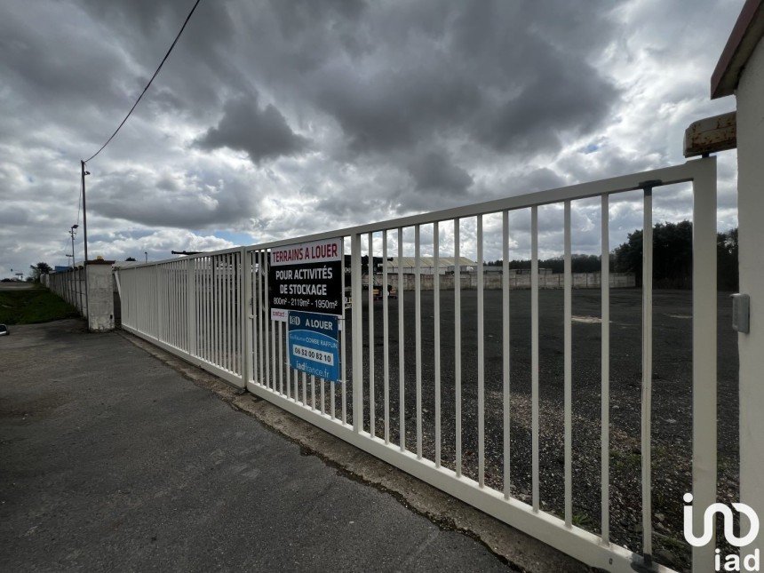 Local d'activités de 1 950 m² à Grisy-Suisnes (77166)