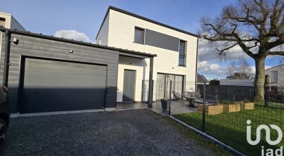 Maison 5 pièces de 135 m² à Saint-Aubin-du-Cormier (35140)