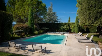 Traditional house 6 rooms of 294 m² in Gordes (84220)