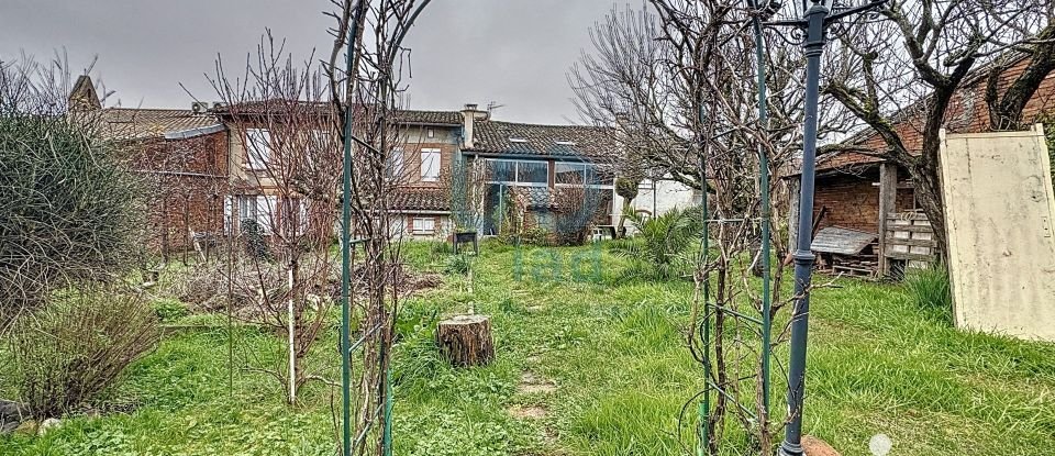 Maison traditionnelle 8 pièces de 234 m² à Deyme (31450)