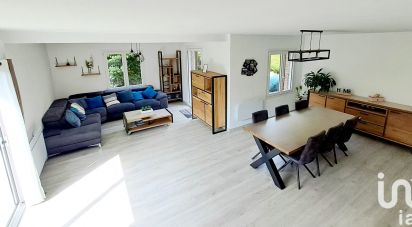 Maison 7 pièces de 160 m² à Vendeville (59175)