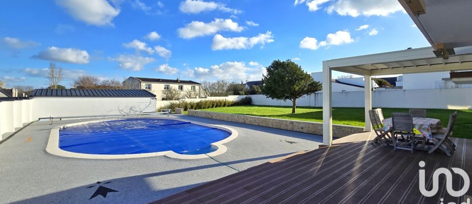 Maison 7 pièces de 216 m² à Quiberon (56170)