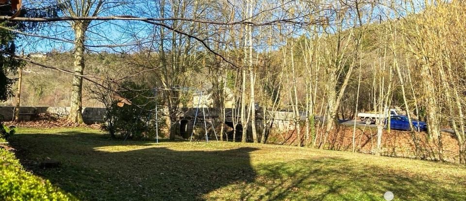 Village house 10 rooms of 180 m² in Palmas d'Aveyron (12310)