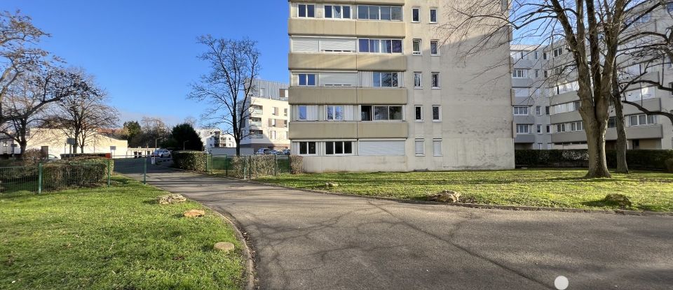 Appartement 3 pièces de 59 m² à Savigny-le-Temple (77176)