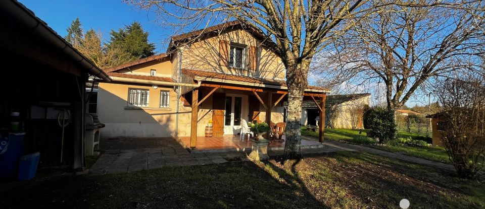 Maison traditionnelle 4 pièces de 108 m² à Dienné (86410)