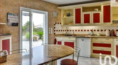 Maison 7 pièces de 168 m² à Givrand (85800)