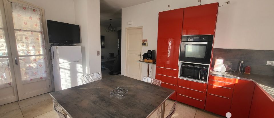 Maison 10 pièces de 350 m² à Alès (30100)