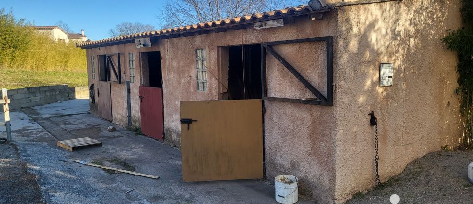 Maison 10 pièces de 350 m² à Alès (30100)