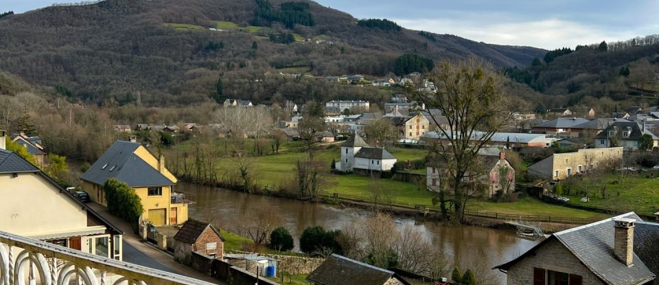 Traditional house 5 rooms of 100 m² in Saint Geniez d'Olt et d'Aubrac (12130)