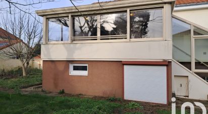 Traditional house 3 rooms of 98 m² in Les Sorinières (44840)