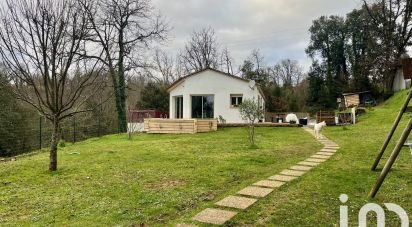 Maison traditionnelle 8 pièces de 165 m² à Carsac-Aillac (24200)