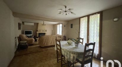 House 4 rooms of 94 m² in Saint-Seurin-sur-l'Isle (33660)