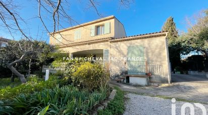 House 9 rooms of 175 m² in Six-Fours-les-Plages (83140)