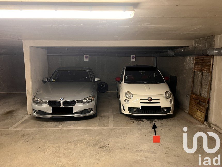 Parking of 12 m² in Nice (06000)