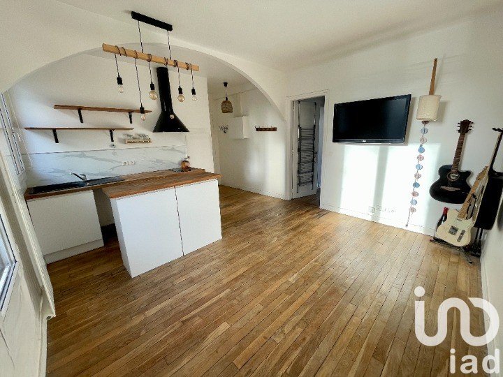 Apartment 2 rooms of 33 m² in Cachan (94230)