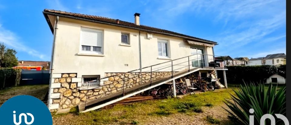 Traditional house 7 rooms of 122 m² in Clef Vallée d'Eure (27490)