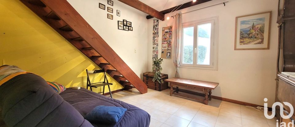 Traditional house 4 rooms of 90 m² in Caumont-sur-Durance (84510)