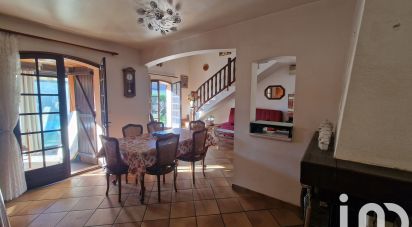 House 4 rooms of 109 m² in Six-Fours-les-Plages (83140)