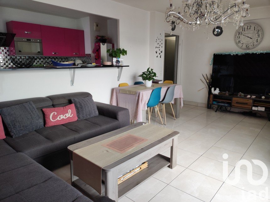 Apartment 4 rooms of 81 m² in Garges-lès-Gonesse (95140)