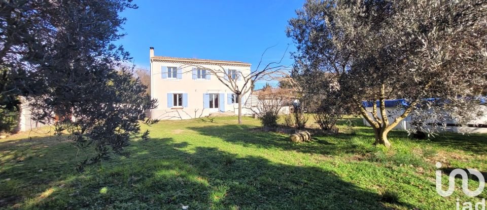 Traditional house 4 rooms of 110 m² in Caumont-sur-Durance (84510)