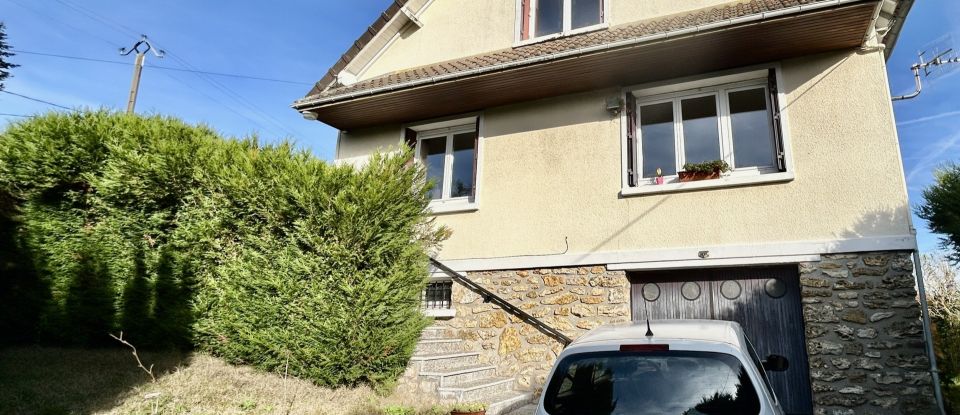 Traditional house 5 rooms of 101 m² in Saint-Chéron (91530)