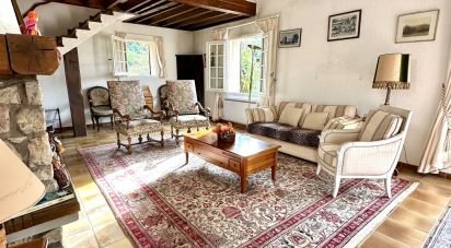 Traditional house 5 rooms of 127 m² in Grasse (06130)