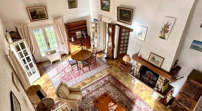 Traditional house 5 rooms of 127 m² in Grasse (06130)